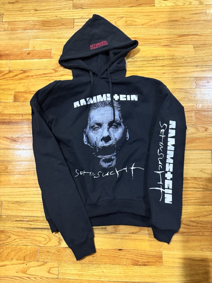 VETEMENTS Black Long Sleeve Hoodies & Sweatshirts for Men VETEMENTS Black Long Sleeve Hoodies & Sweatshirts for Men
