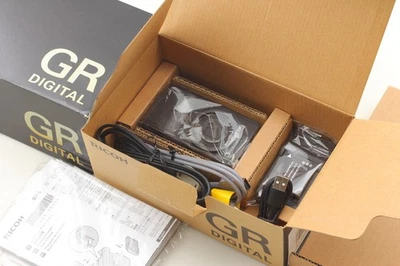 SH / 8657 [N MINT in Box] Ricoh GR Digital Compact Camera Black 8.1MP From JAPAN - Image 1 of 4