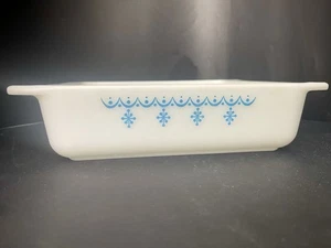 Vintage Pyrex Blue Snowflake Garland Square 8x8x2" Baking Dish Pan #922 - Picture 1 of 7