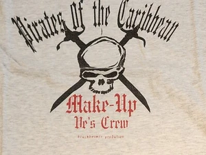 Camiseta del Departamento de Maquillaje Piratas del Caribe Maldición de la Perla Negra Equipo de Cine - Imagen 1 de 6