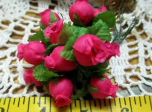Vint Milinery MINI Silk ROSES DK "ROSE PINK" BUD Bunch 12 SM DOLL Alexander Hats - Picture 1 of 3