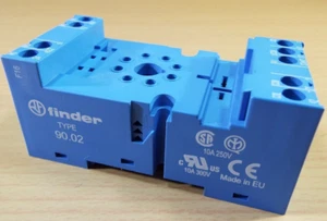 FINDER RELÉ ZÓCALO 90.02 USO GENERAL REDONDO 8PIN DIN TORNILLO MONTAJE 10A 300V - Imagen 1 de 9