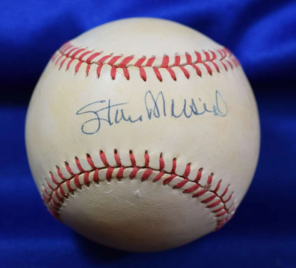 Stan Musial Beckett Coa Autograph National League Signed Baseball BAS  - Image 1 of 1