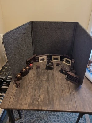 Винтажный идеальный и Plasco лот из 16 коричневый пластиковый кукольный домик мебель камины  - Изображение 1 из 4