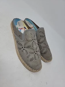 OluKai Kaula Olu Ili Shoes Size 9 Leather Espadrille Mule Tapa Tapa Perforated - Picture 1 of 20