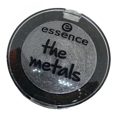 essence The Metals Baked Eyeshadow 1 x Lidschatten 05 SILVER TWINKLE silber 4g - Bild 1 von 4