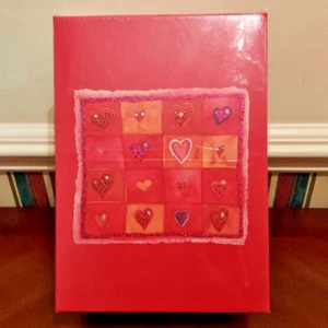 PIONEER HEART DECORATED PHOTO/VIDEO STORAGE BOX SEALED IN WRAPPER NWT - Picture 1 of 4