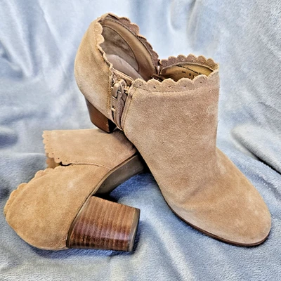 Jack Rogers Marianne Botín de Gamuza Marrón, Cierre de Cremallera, Tacón Bloque; Talla 6M Foto 1 de 4