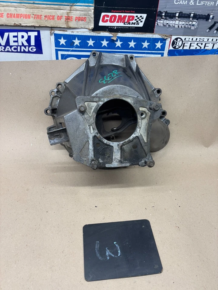 Ford Mustang Capri Thunderbird 1985-1993 carcasa de campana de transmisión manual de 5 velocidades Foto 1 de 4