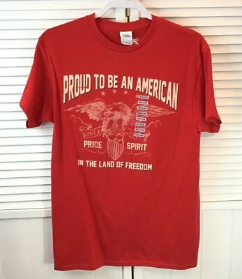 Camiseta masculina manga curta vermelha gráfica America Eagle tamanho M Delta nova com etiquetas - Imagem 1 de 4