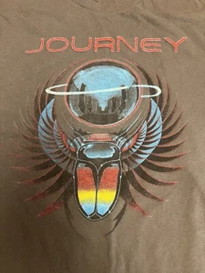 Journey Gray T-Shirt Band Rock Music Concert Guitar Tour Jukebox Look Captured - Picture 1 of 4