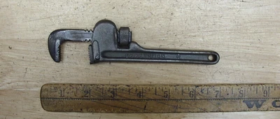 Chave de tubo vintage Craftsman Circle T EUA todo em aço 6", mandíbulas 7/16", tampa 1-1/4". VGC - Imagem 1 de 4