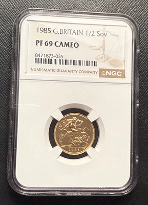 Great Britain 1985 Gold 1/2 Sovereign NGC PF69 Cameo - Image 1 of 2