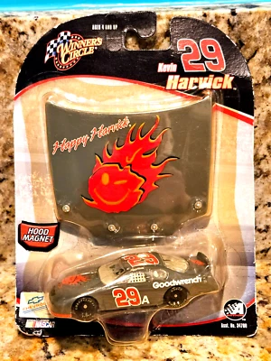Kevin Harvick 2005 #29A 'Goodwrench' Chevy Monte Carlo pista de pruebas escala 1/64 Foto 1 de 3