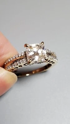 2.25 Ct PRINCESS SOLITAIRE CZ 9K (375) SOLID YELLOW GOLD ENGAGEMENT RING SIZE 8 - Image 1 of 4