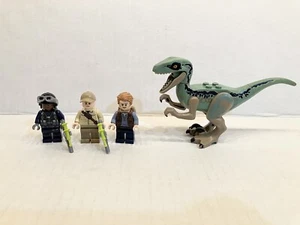 LEGO Jurassic World Minifigures & Raptor  from Set 75928 Blue’s Helicopter Pursu - Picture 1 of 8