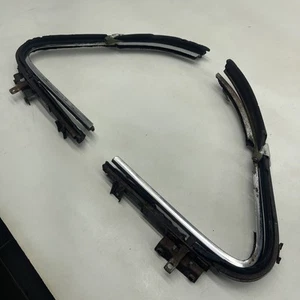 1941 Cadillac wing vent assemblies parts m4 - Picture 1 of 14