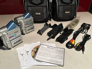 EC. 2 x PANASONIC DV7000 SD-VIDEO VIDEO CAMERA - (Bundle) - (USED) - Picture 1 of 8