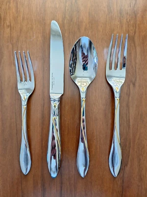 Yamazaki Raceme Oro Tulipán 5 Piezas Ajuste de Lugar 18/8 Japón Acero Inoxidable Foto 1 de 4