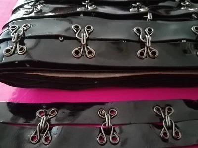 Verschluss Band (2,90 €/m) mit Haken und Ösen 10 m Hakenband 2 teilig - Bild 1 von 2