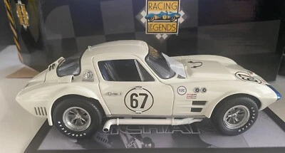 Exoto 1964 Road America 500 Corvette Grand Sport Coupe #67 Penske escala 1:18 - Imagem 1 de 4