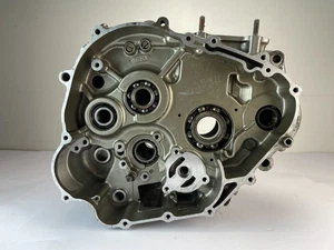 SUZUKI DR 350 SE ENGINE CASE CRANKCASE 1997 FITS 1994 - 1999 1130115814000 - Picture 1 of 24