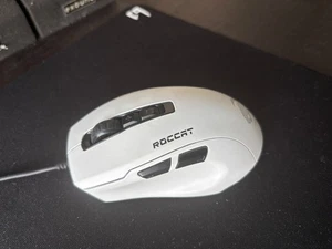 Roccat Kone Pure Wired gaming mouse ergonomic Esports - Afbeelding 1 van 3