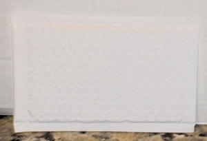 Paquete de 200 sobres acolchados blancos de 4x8 pulgadas Fuxury Bubble - Imagen 1 de 3