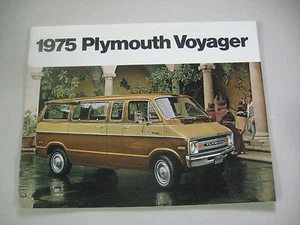 1975 PLYMOUTH VOYAGER VAN SALES LITERATURE NOS - Picture 1 of 5