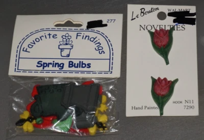 NIP, Favorite Findings "Spring Bulbs" and LeBouton "Tulips" Novelty Buttons - Image 1 of 3