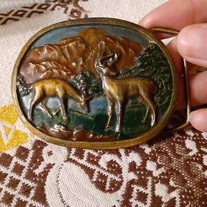 2 deer, enamel on brass Vintage Indiana Metal Craft Belt Buckle - Picture 1 of 4