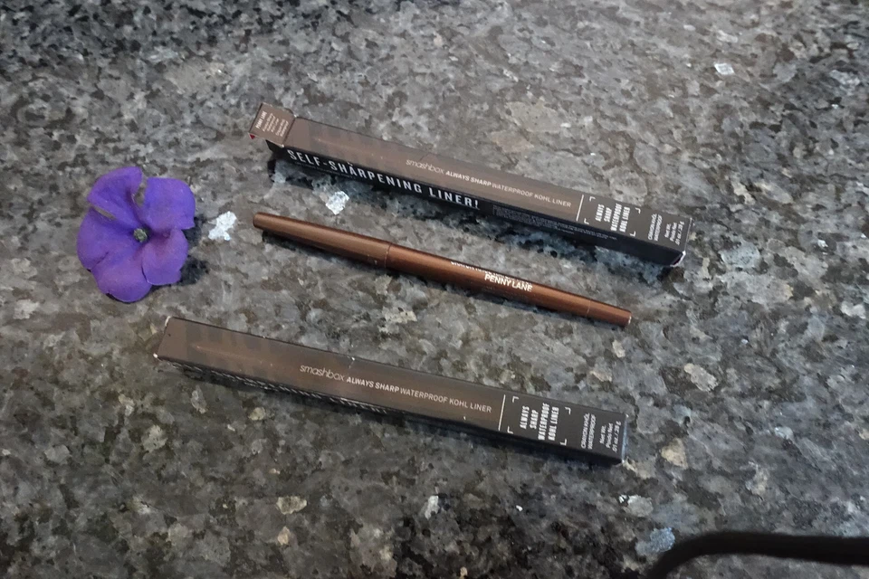 Smashbox always sharp waterproof kohl liner new in box select your shade - Image 1 of 2