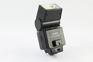 Minolta Auto 320X Flash #G616 - Picture 1 of 9