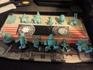 *Green* Spongebob Squarepants Tiny Mights Culturefly- Mix & Match 1 of 11 color - Picture 1 of 13