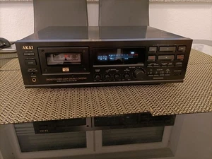 AKAI GX67 Stereo Cassette Deck Tapedeck 3 cabezales, 4 pistas, 2 canales NUEVO correa - Imagen 1 de 9