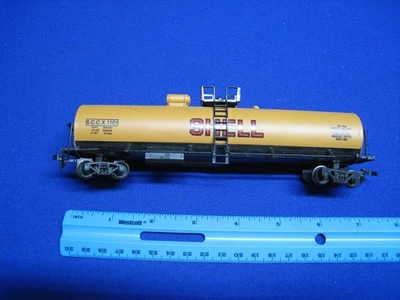 HO Scale Mehano Shell Tank Car - Freight Train - Image 1 of 4