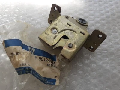 Trunk Lock for Opel Ascona C Vauxhall Cavalier MK2 90124334 OEM - Image 1 of 2