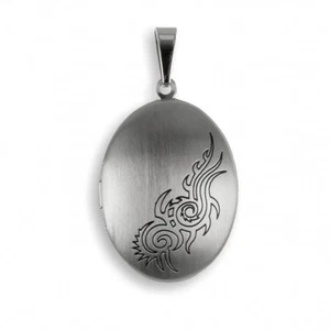Medaillon  Oval  Edelstahl  mattiert mit Tribal Muster   L:39mm - Picture 1 of 1
