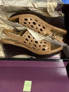 B Makowsky Tan Wedges Size 11 Sling Back Open Toe Cutwork Shoes 3" Heel - Picture 1 of 5