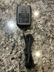 Blackberry Pearl 8100 Gold AC CHARGER ; Model PSM04A-050RIMC - Picture 1 of 1