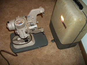 BELL & HOWELL B&H B & H 8MM FILM MOVIE PROJECTOR WITH COVER MAKING NOISES - Picture 1 of 6