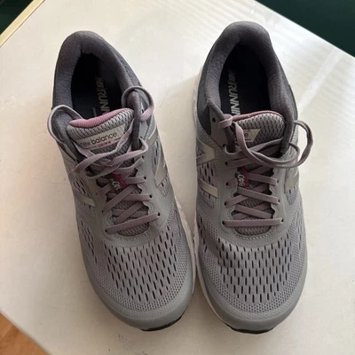 NEW BALANCE Amortecimento 840v4 ABSORVENTE Tamanho12 Novo - Imagem 1 de 4