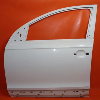 AUDI Q7 DOOR LEFT DRIVER FRONT 2009 2010 2011 2012 2013 2014 2015 4L0831111A - Image 1 of 4