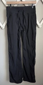 "Pantalones largos Lululemon para mujer 4 Dance Studio tiro medio entrepierna 32"" negros" - Imagen 1 de 8