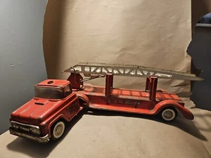 Vintage 1950's Buddy L Extension Ladder Fire Truck No.3 - Picture 1 of 9