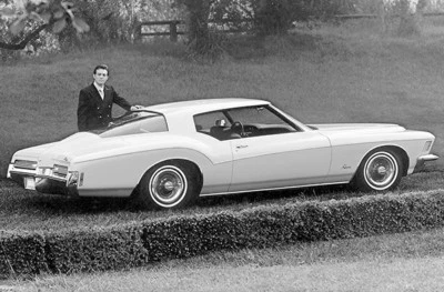 UNKNOWN 1972 Buick Riviera - Promotional Photo Poster