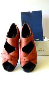 Ladies Durea FIONA $290 Comfort peep toe 81/2 W Shoes Red New in Box - Picture 1 of 21