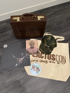 NEW Travis Scott CactusCon VIP Pack With Utopia Briefcase - Cactus Jack - Picture 1 of 11