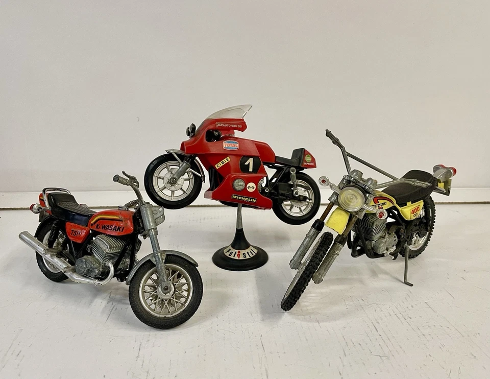 Polistil Modellini Moto Vintage 1:15 Honda Japauto 950SS Kawasaki 750 Suzuki 400 - Immagine 1 di 4