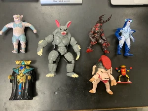 7 Bandai power ranger figures-1990s - Picture 1 of 5